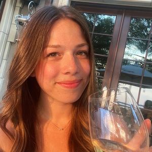 Meet your Posher, Gabby